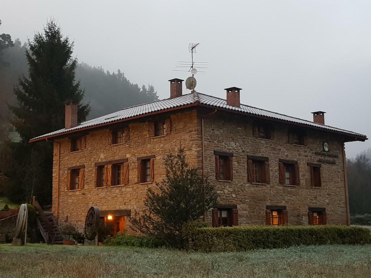 Agroturismo Iberreko Errota Muxika Exterior photo